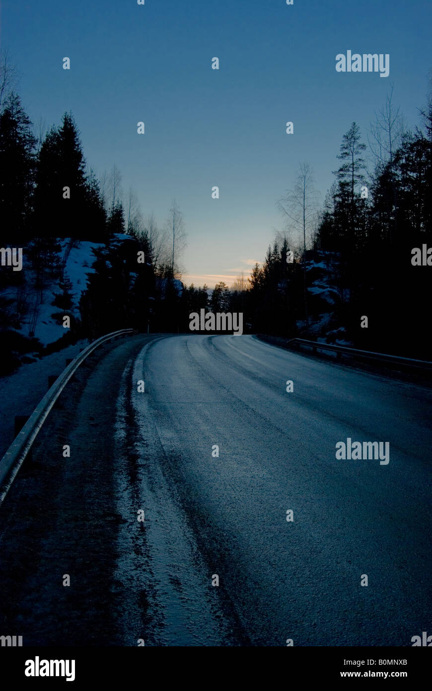 Empty blue sky icy hi-res stock photography and images - Alamy