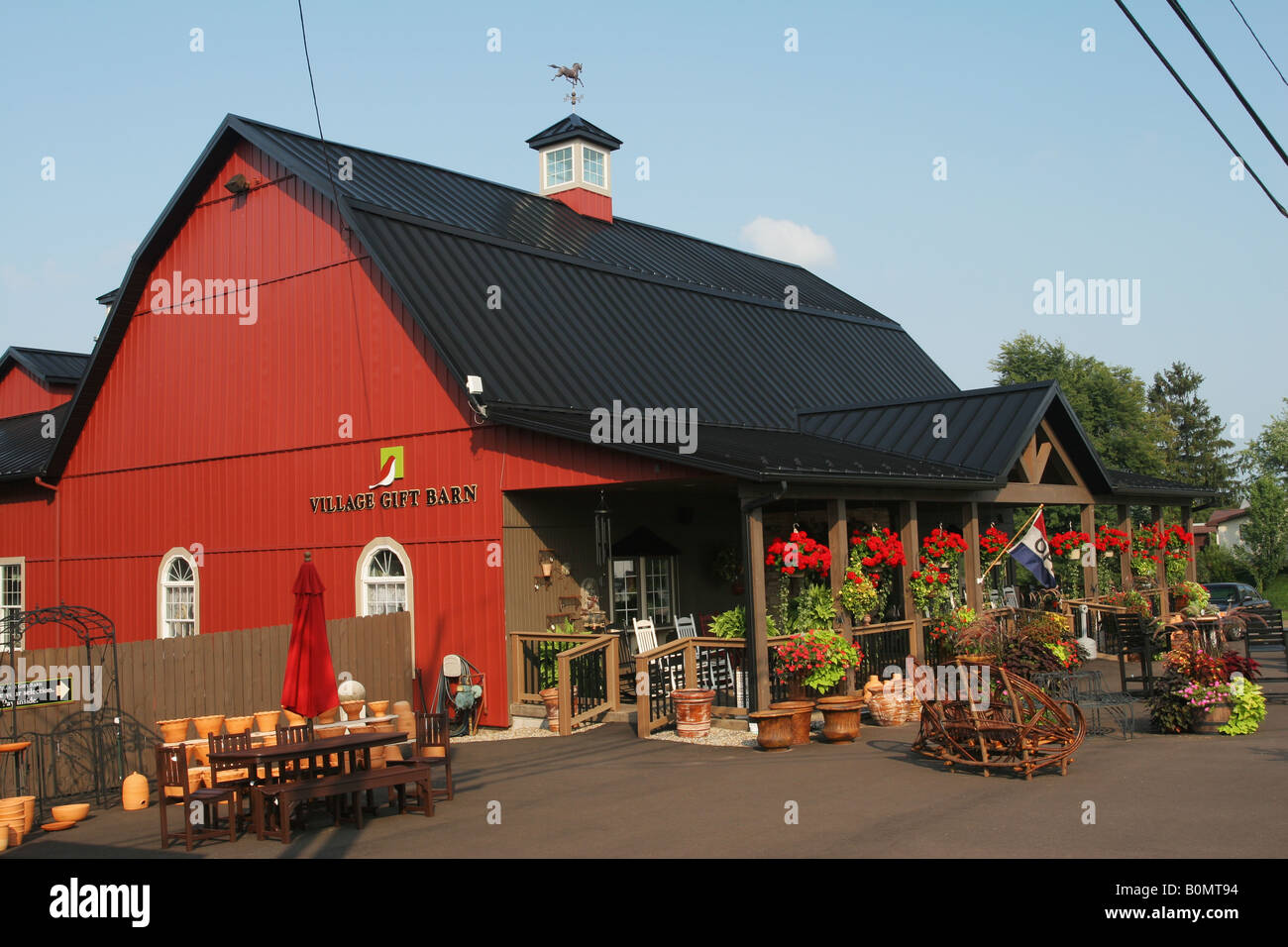 village gift barn amish country at berlin ohio B0MT94