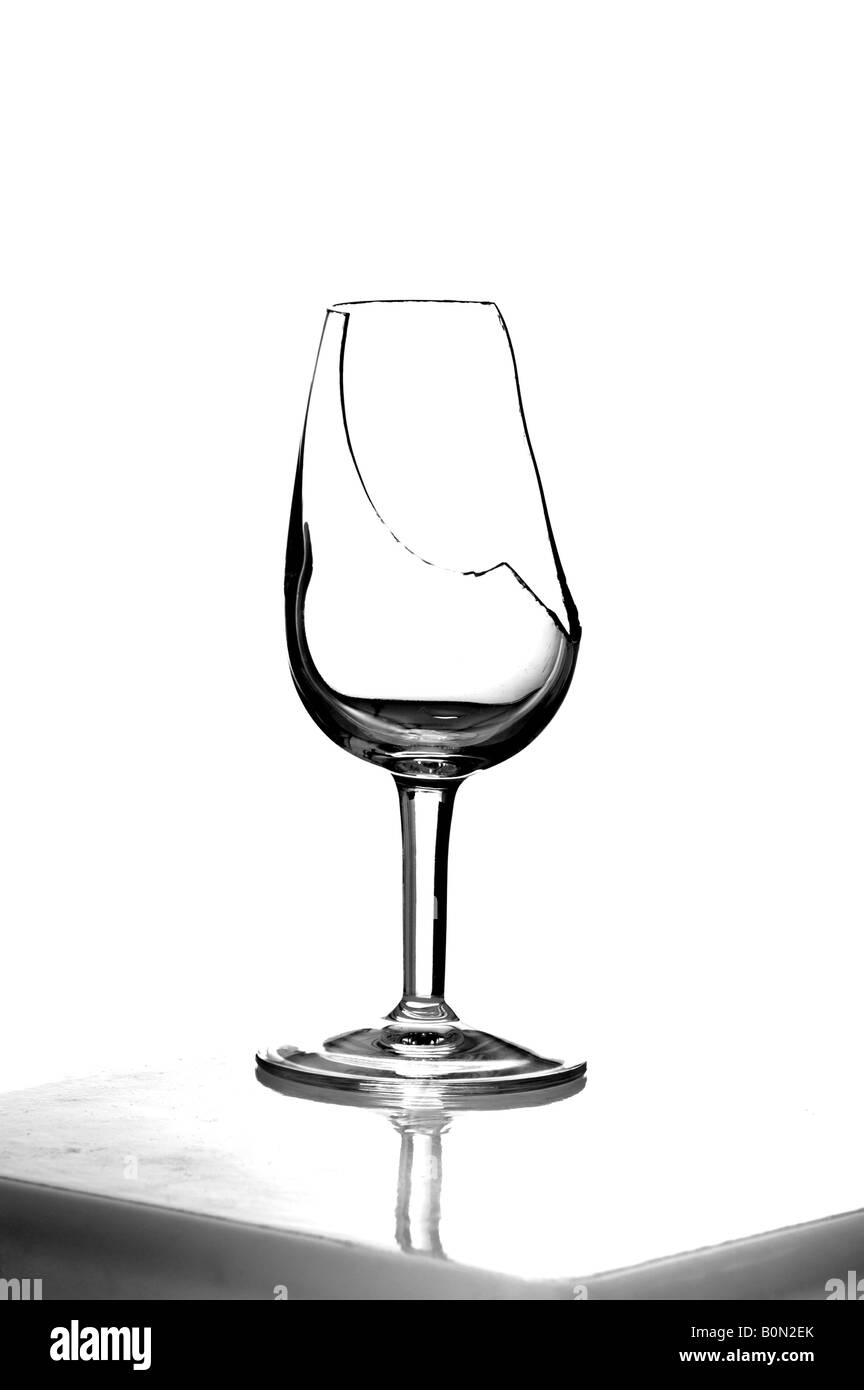Broken drink glass hires stock photography and images Alamy
