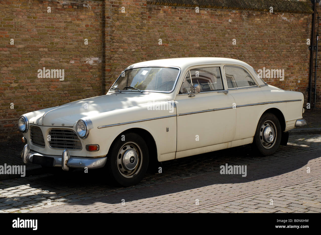 Retro volvo hi-res stock photography and images - Alamy