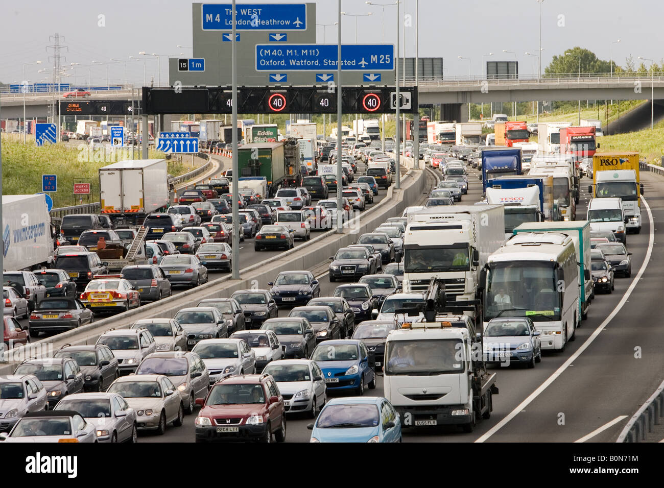 Congested traffic hi-res stock photography and images - Alamy