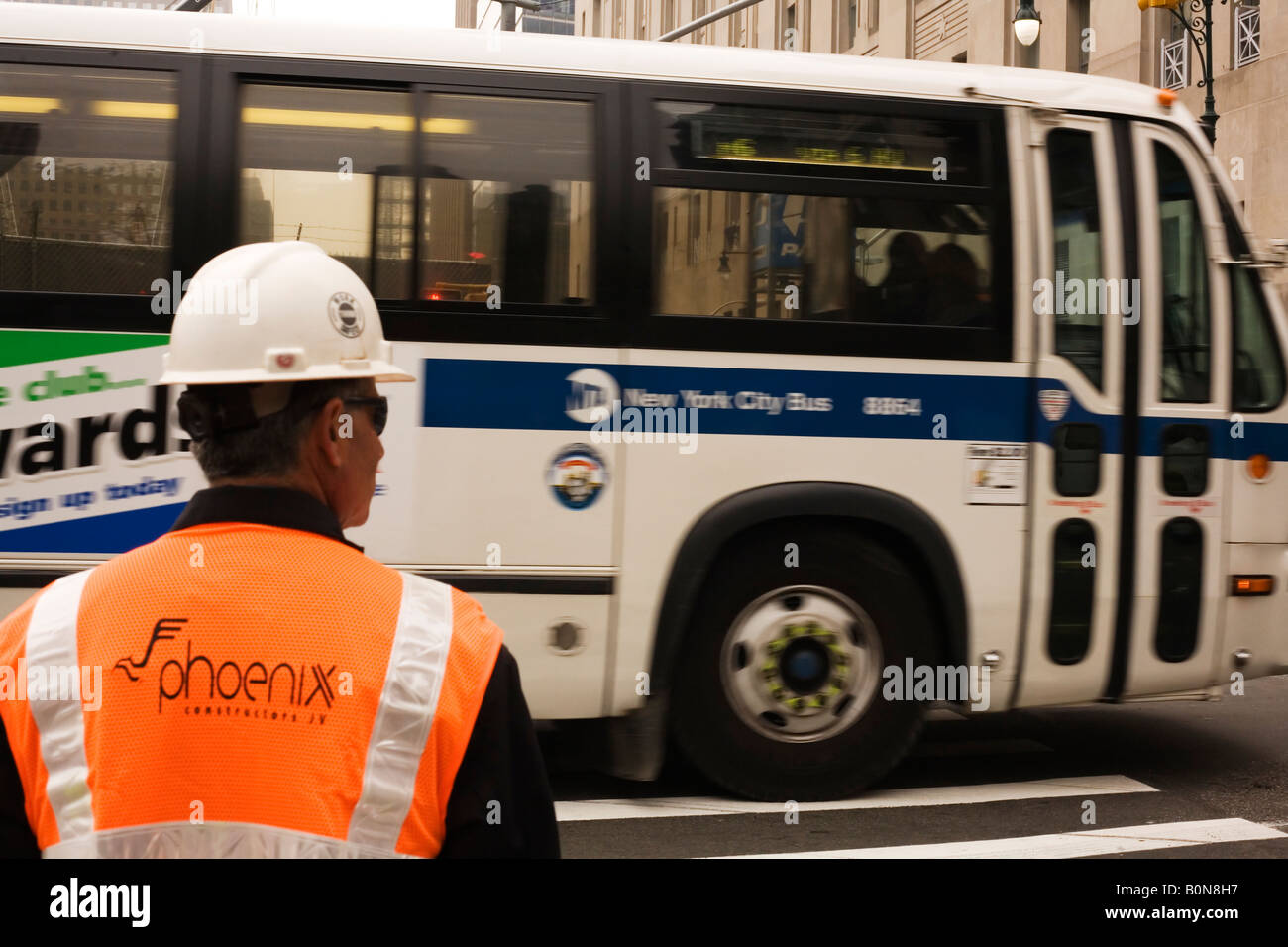 New york city bus hi-res stock photography and images - Alamy