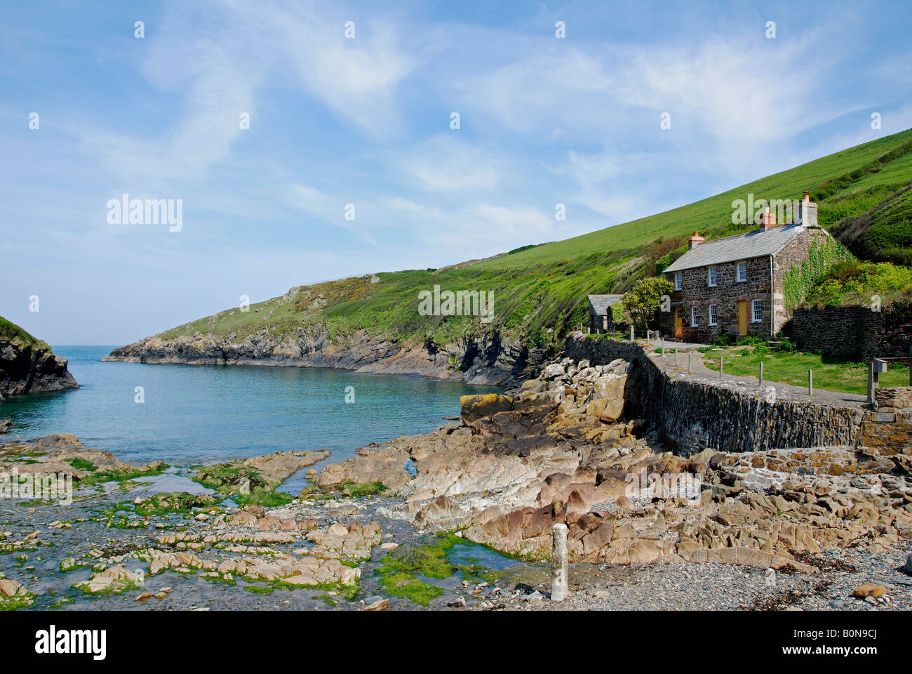 the tiny harbour of port quin in north cornwall,england Stock Photo Alamy