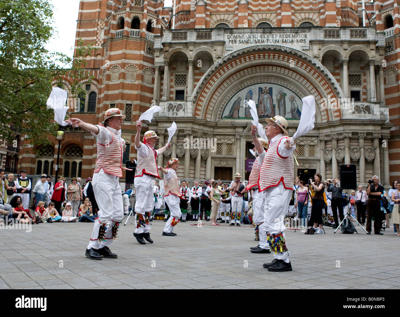 Carnival dancers man hi-res stock photography and images - Alamy