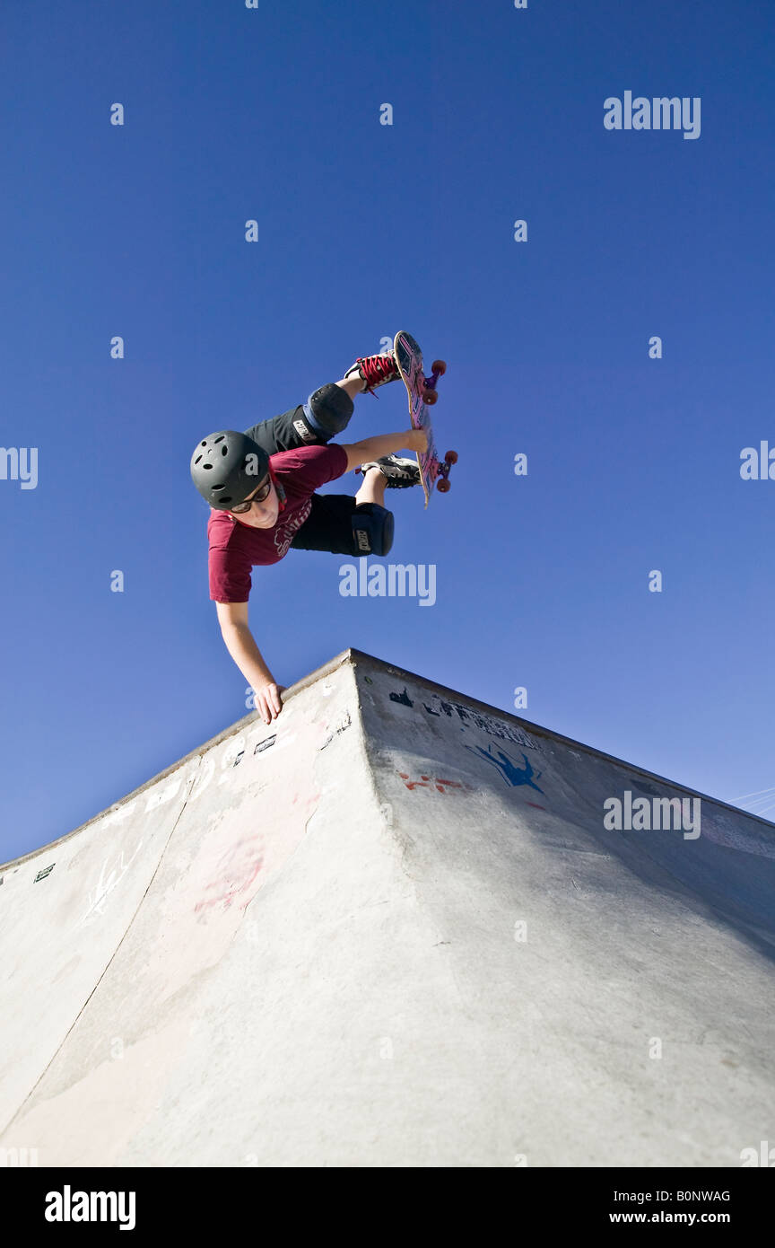 Girl Skateboard Trick Stock Photos & Girl Skateboard Trick Stock Images Alamy