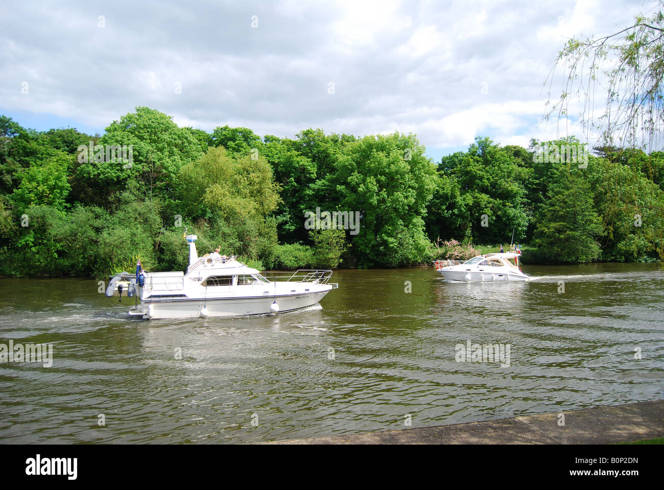 Cruising on River Thames, Oakley Court Hotel, Water Oakley, Windsor, Berkshire, England, United Kingdom Stock Photo