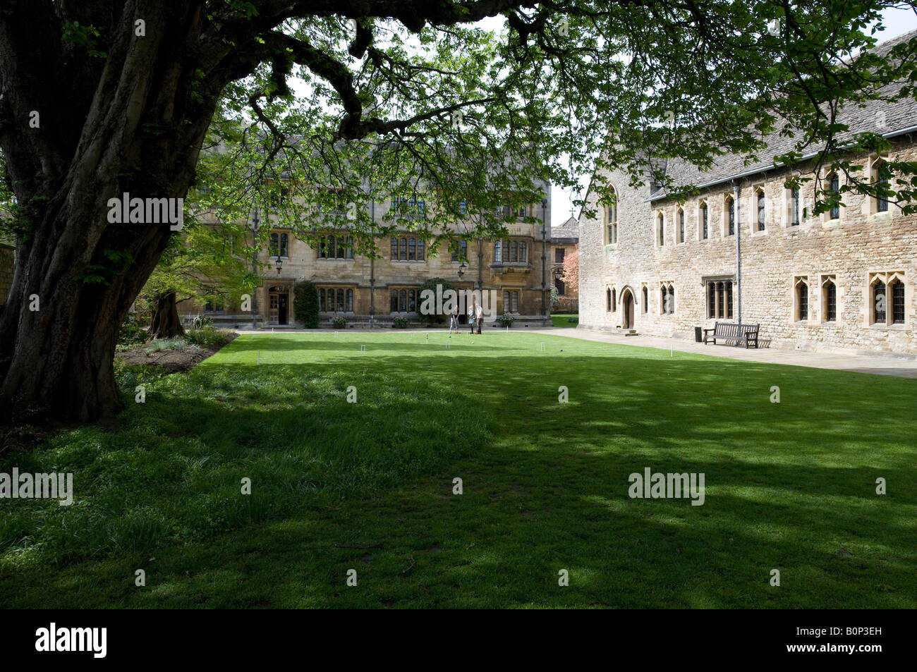 Students playing croquet in the grounds of Merton College, Oxford Stock Photo