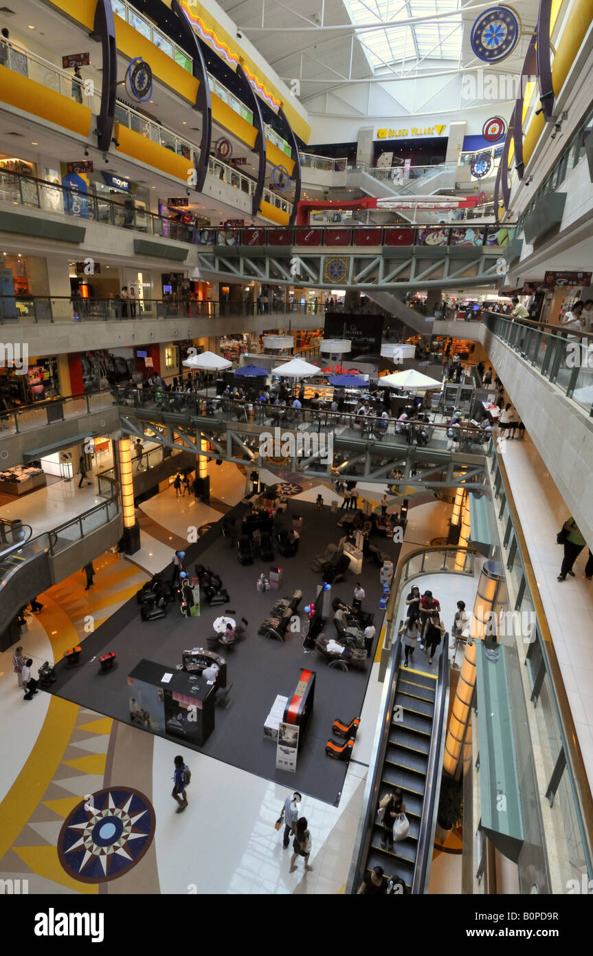 Plaza Singapura shopping Mall on Orchard Road, Singapore Stock Photo Alamy