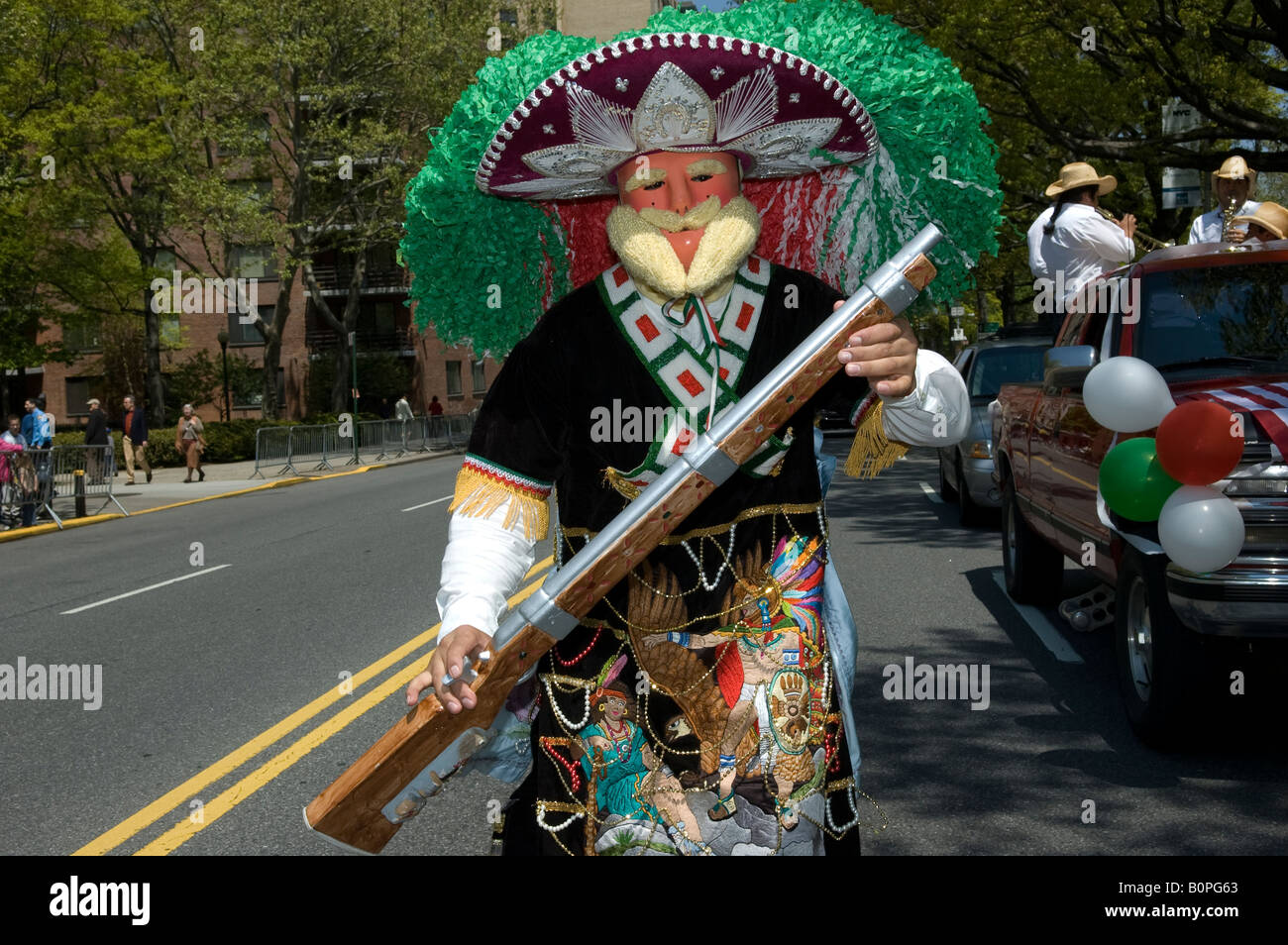 Mexican Americans march in the Cinco de Mayo Parade in New York Stock