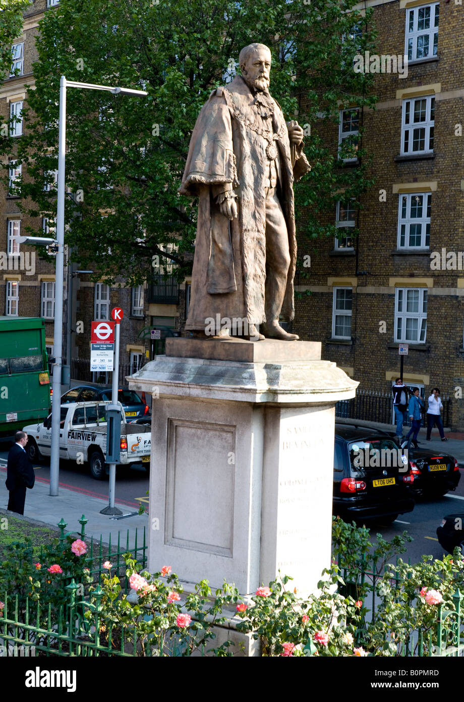 Statue Of Samuel Bourne Bevington First Mayor Of Bermondsey London UK Europe Stock Photo