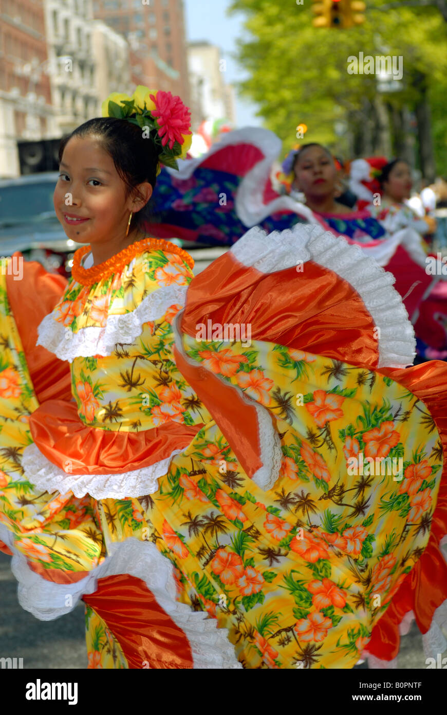 Mexican Americans in the Cinco de Mayo Parade in New York Stock Photo