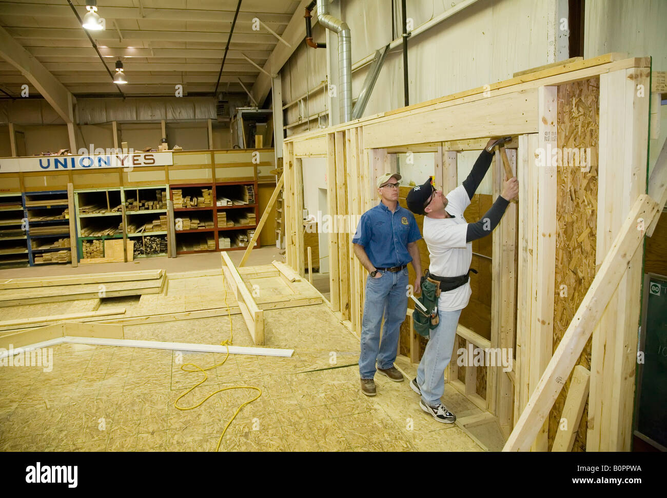 Carpenters Apprentice Training Center Stock Photo Alamy
