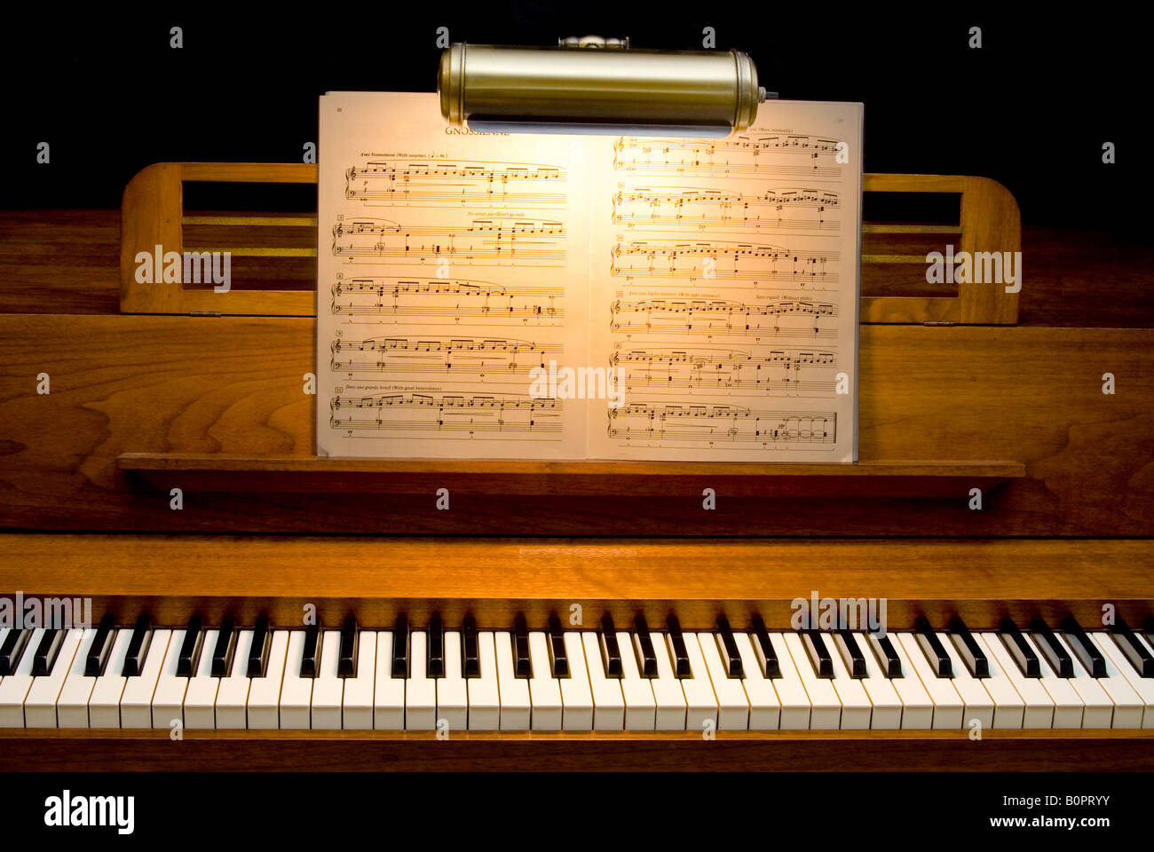 Old piano sheet music hi-res stock photography and images - Page 20 - Alamy