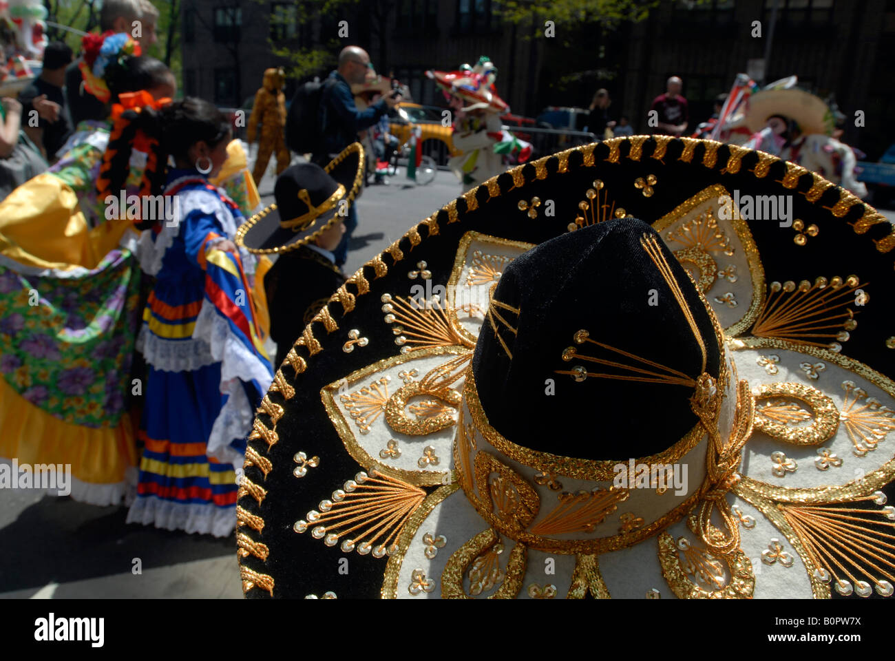 Mexican Americans in the Cinco de Mayo Parade in New York Stock Photo