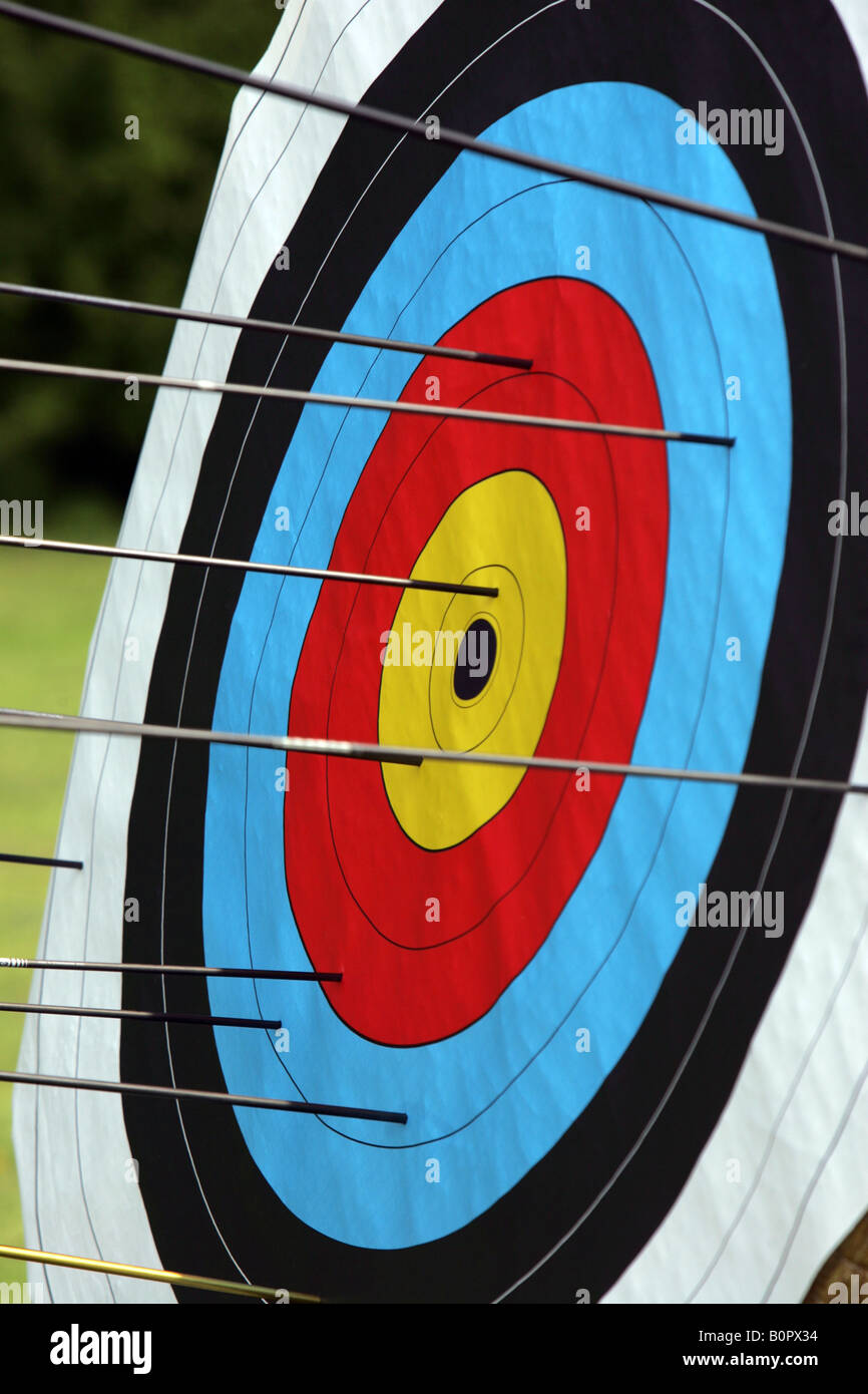 An archery target Stock Photo Alamy
