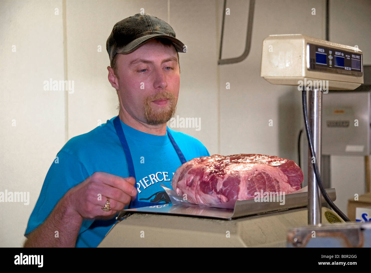 Scales for weighing meat hi-res stock photography and images - Alamy
