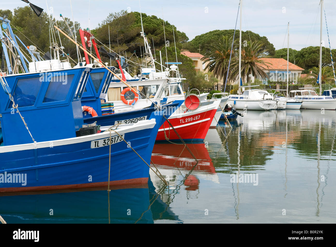 Colourful fishing boats hi-res stock photography and images - Alamy