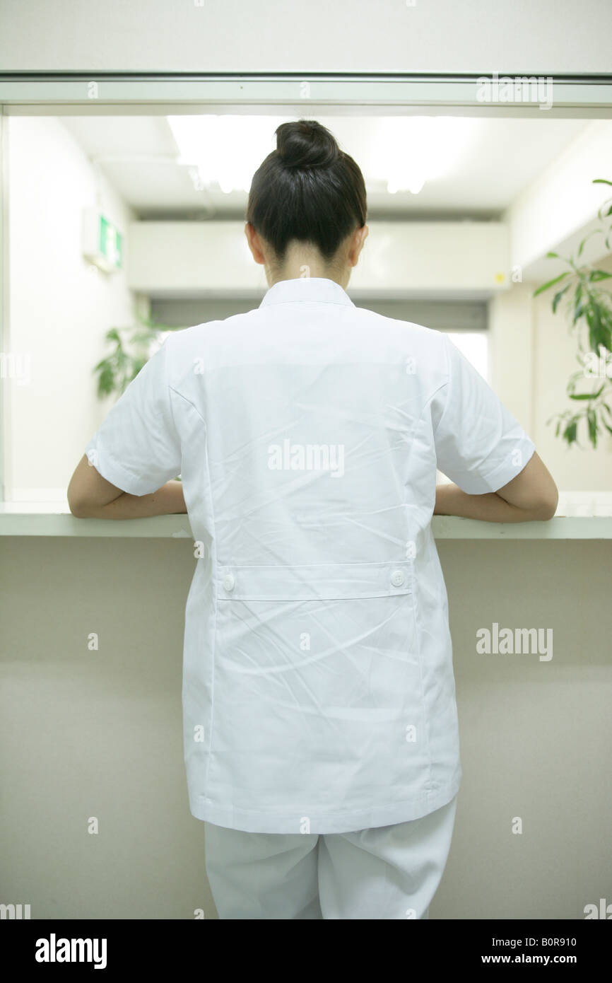 Hospital worker hi-res stock photography and images - Alamy