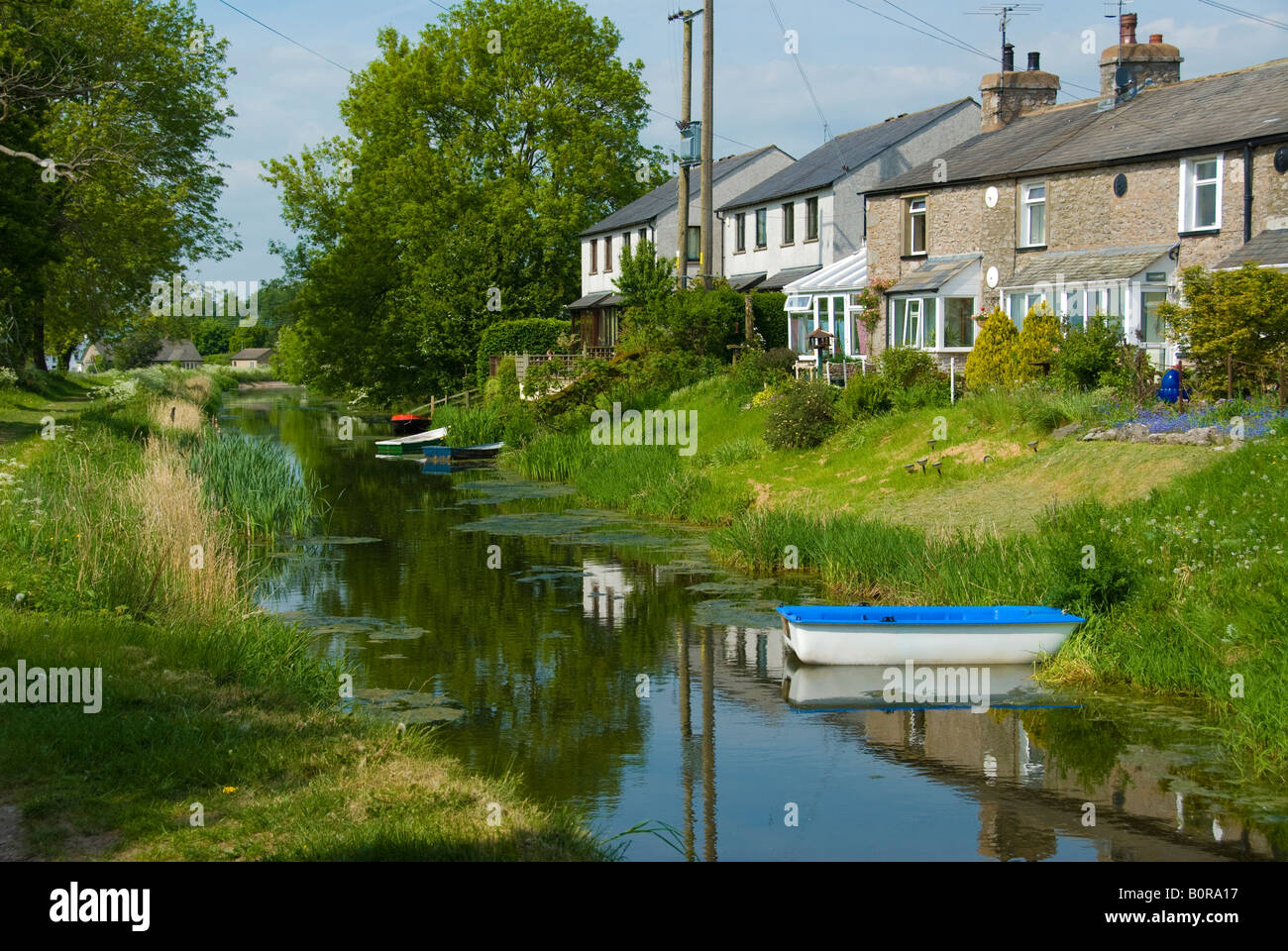 Peaceful canal hi-res stock photography and images - Alamy