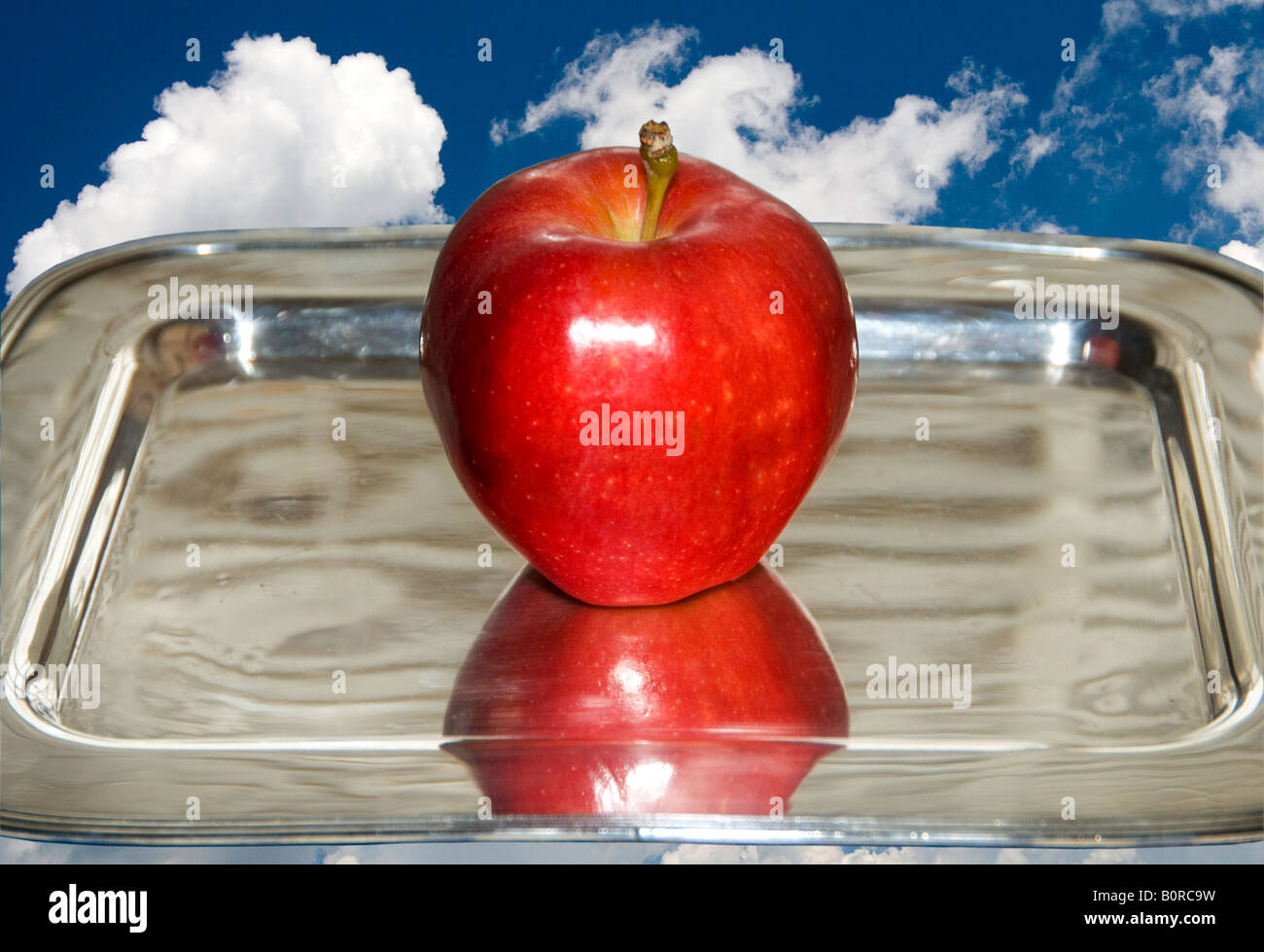 Silver apple hi-res stock photography and images - Alamy