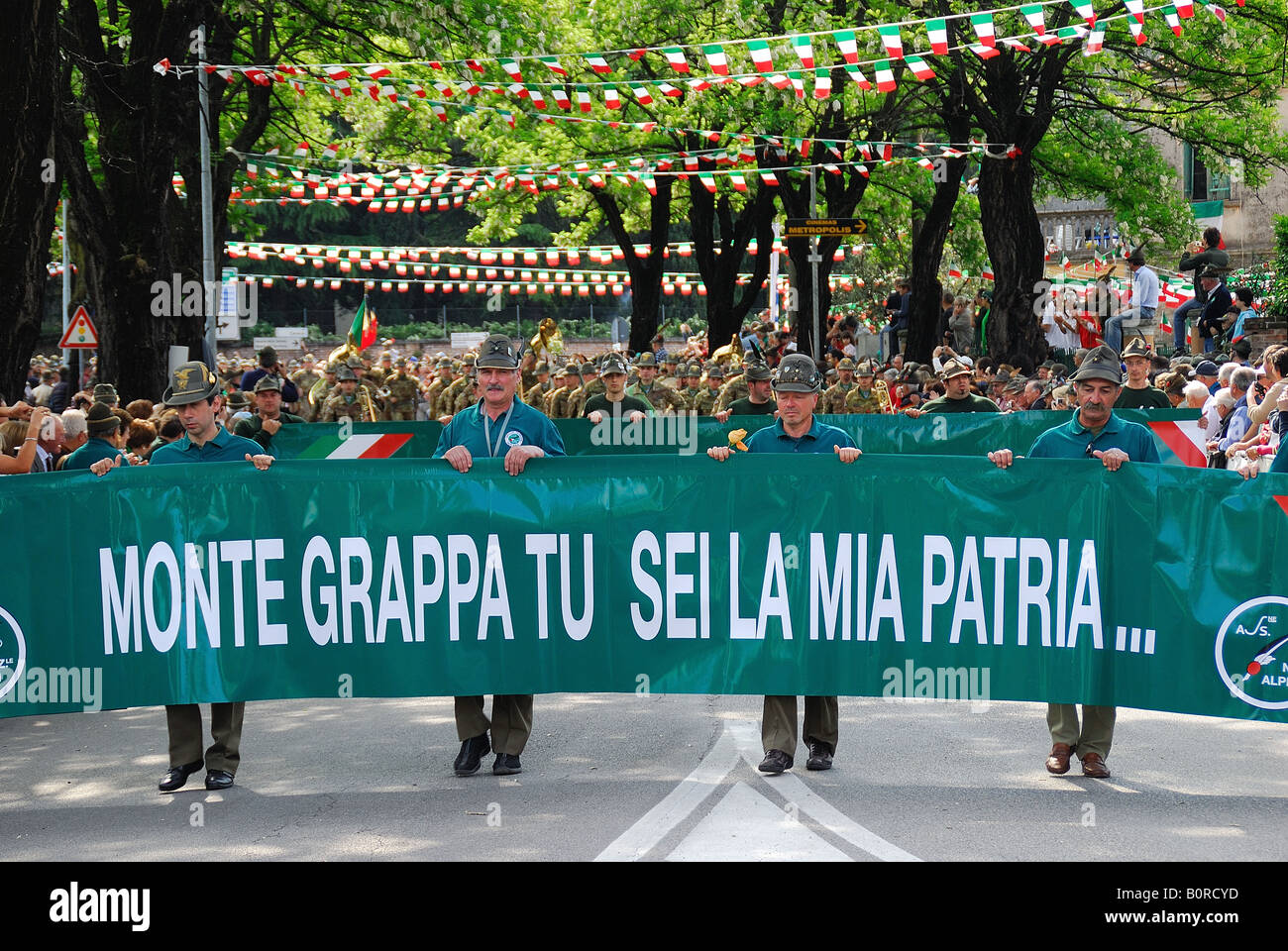 81.Alpini National Gathering 9-10-11 May 2008,Bassano del Grappa,Italy.The veterans march past Stock Photo