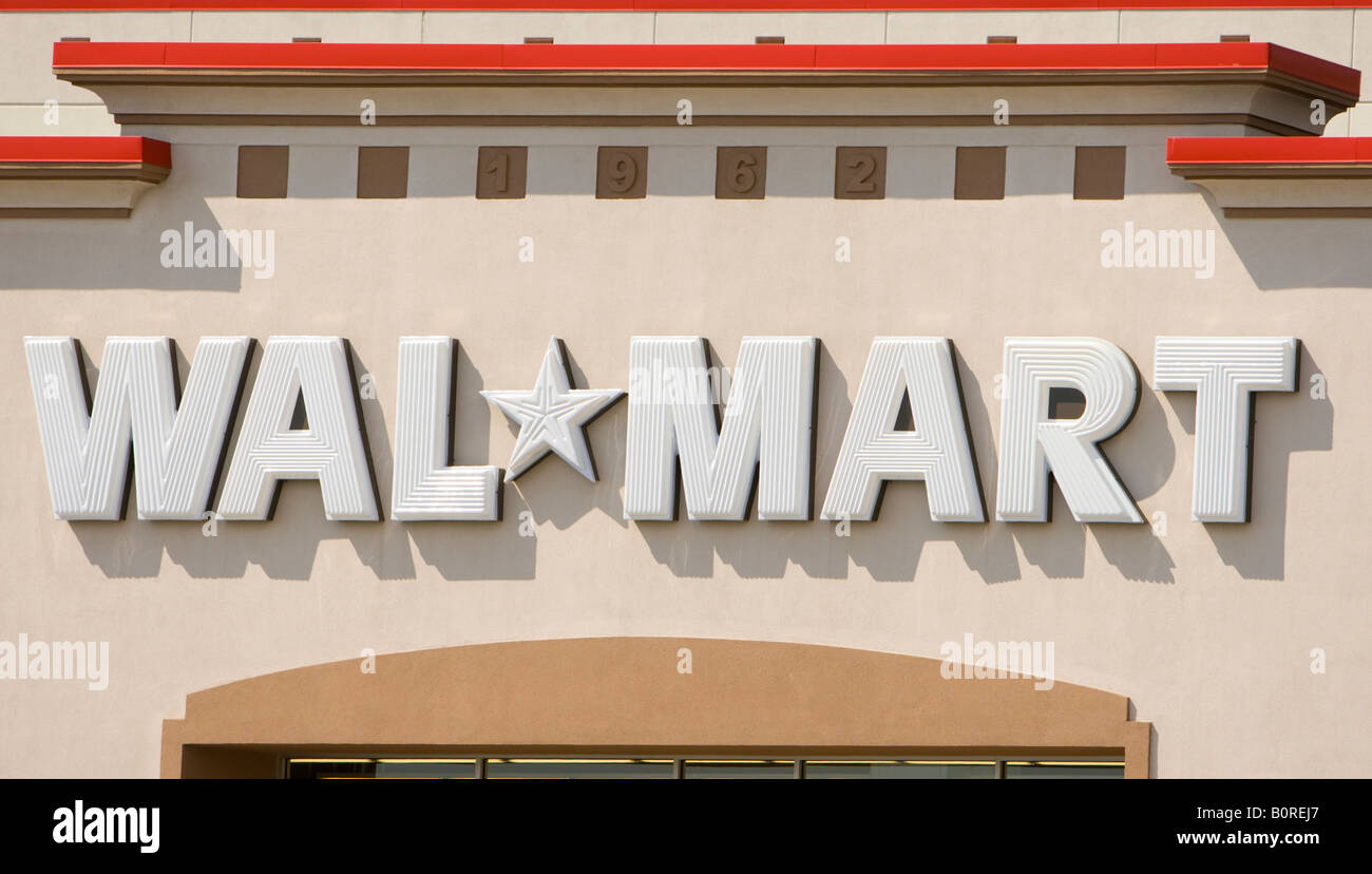 Wal Mart Stock Photos &amp; Wal Mart Stock Images - Alamy