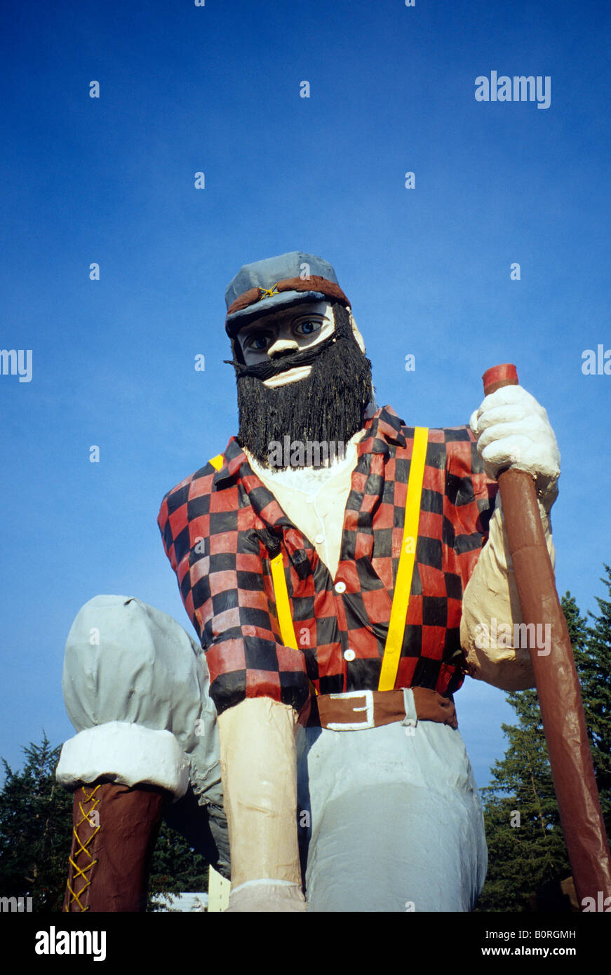 PAUL BUNYAN STATUE AT THE PAUL BUNYAN HISTORICAL MUSEUM IN AKELEY
