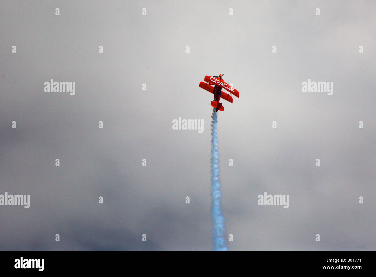 A plane performs aerobatics at the 2008 Joint Service Open House air