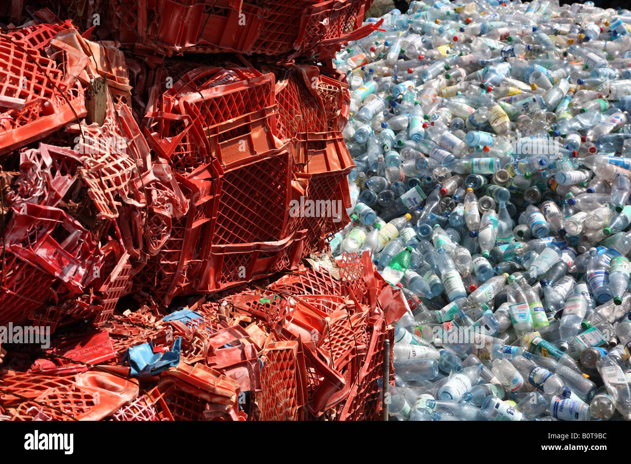 DEU Germany Essen Recycling of plastics of any kind Pressing of plastic