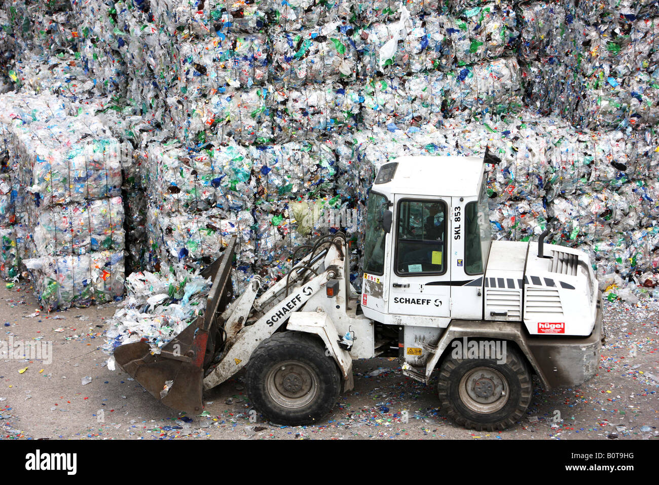 DEU Germany Essen Recycling of plastics of any kind Pressing of plastic