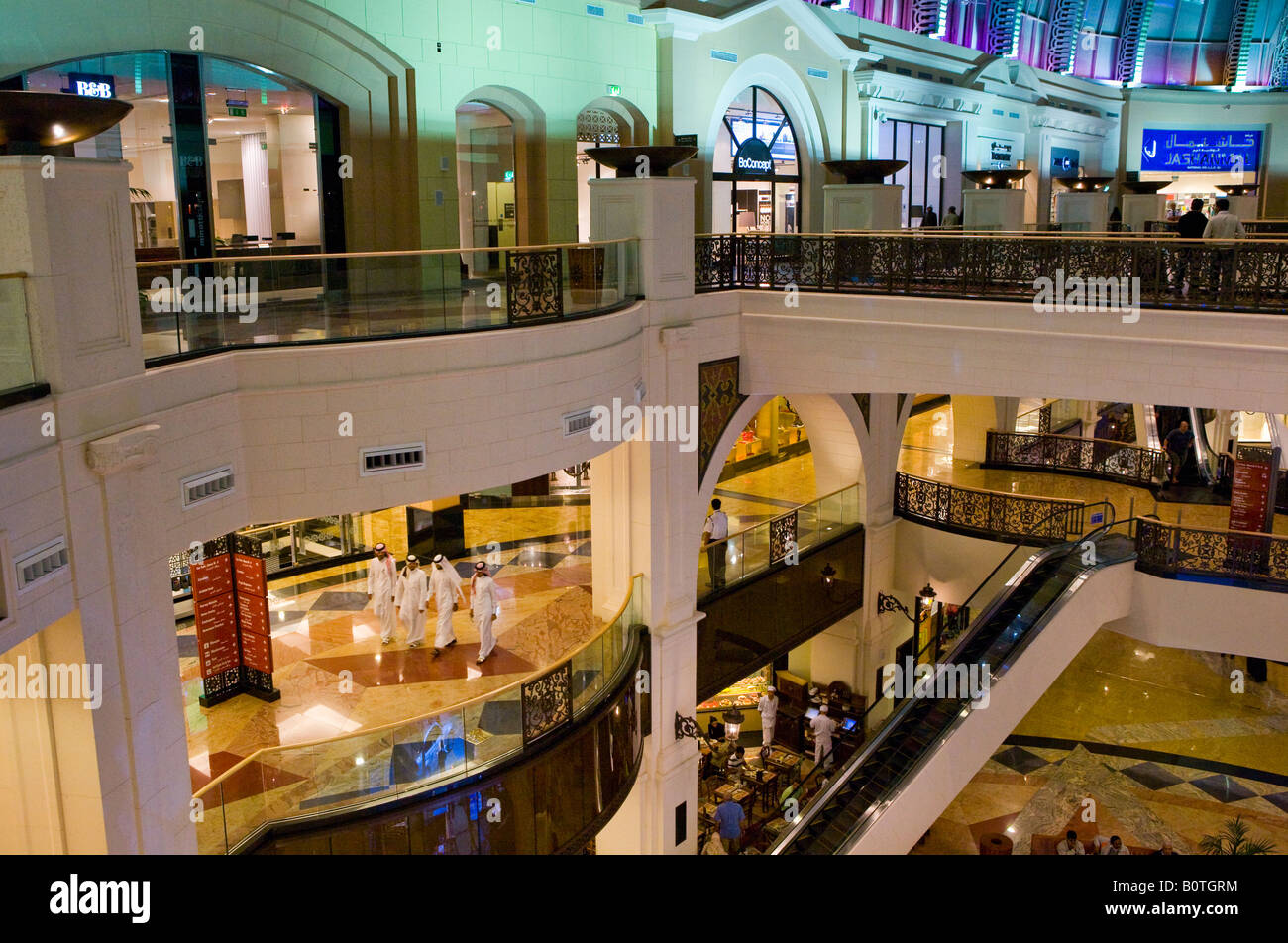 People shopping in the 'Mall of the Emirates' shopping mall in Dubai, United Arab Emirates. Stock Photo