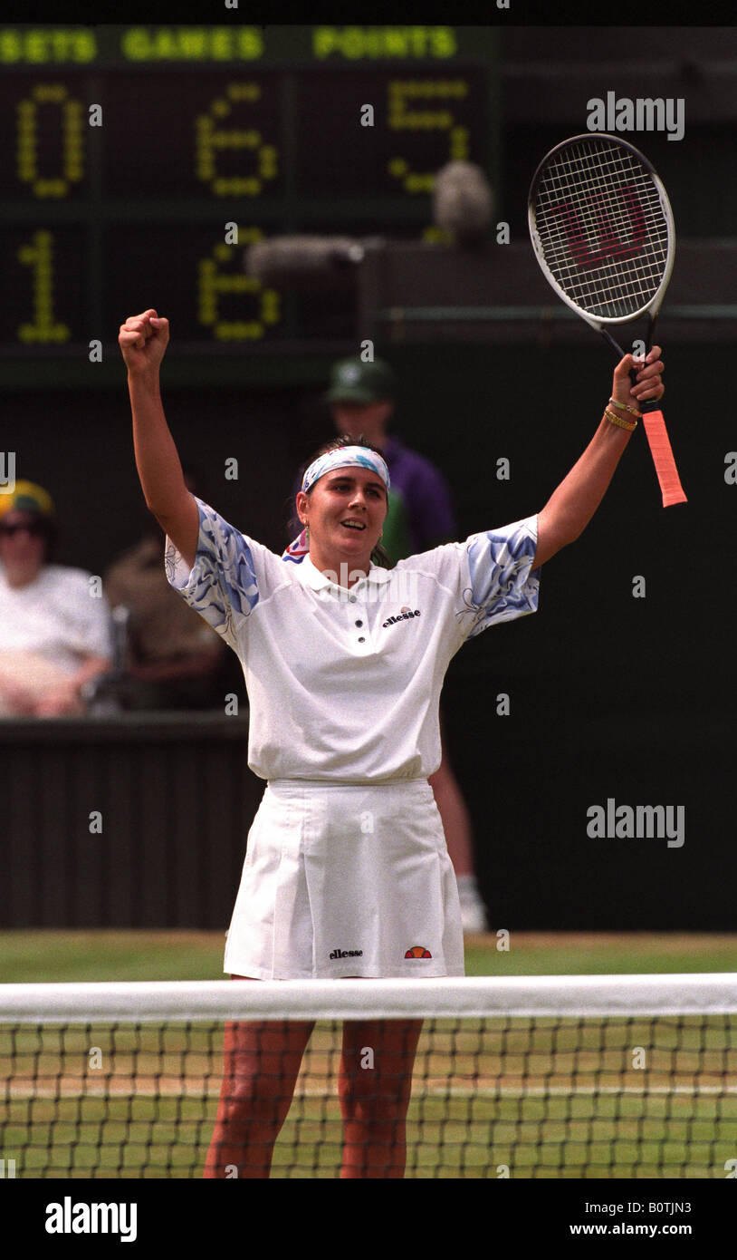 Conchita Martinez celebrates her victory against Sabatini on Centre Court at Wimbledon in 1995 Stock Photo