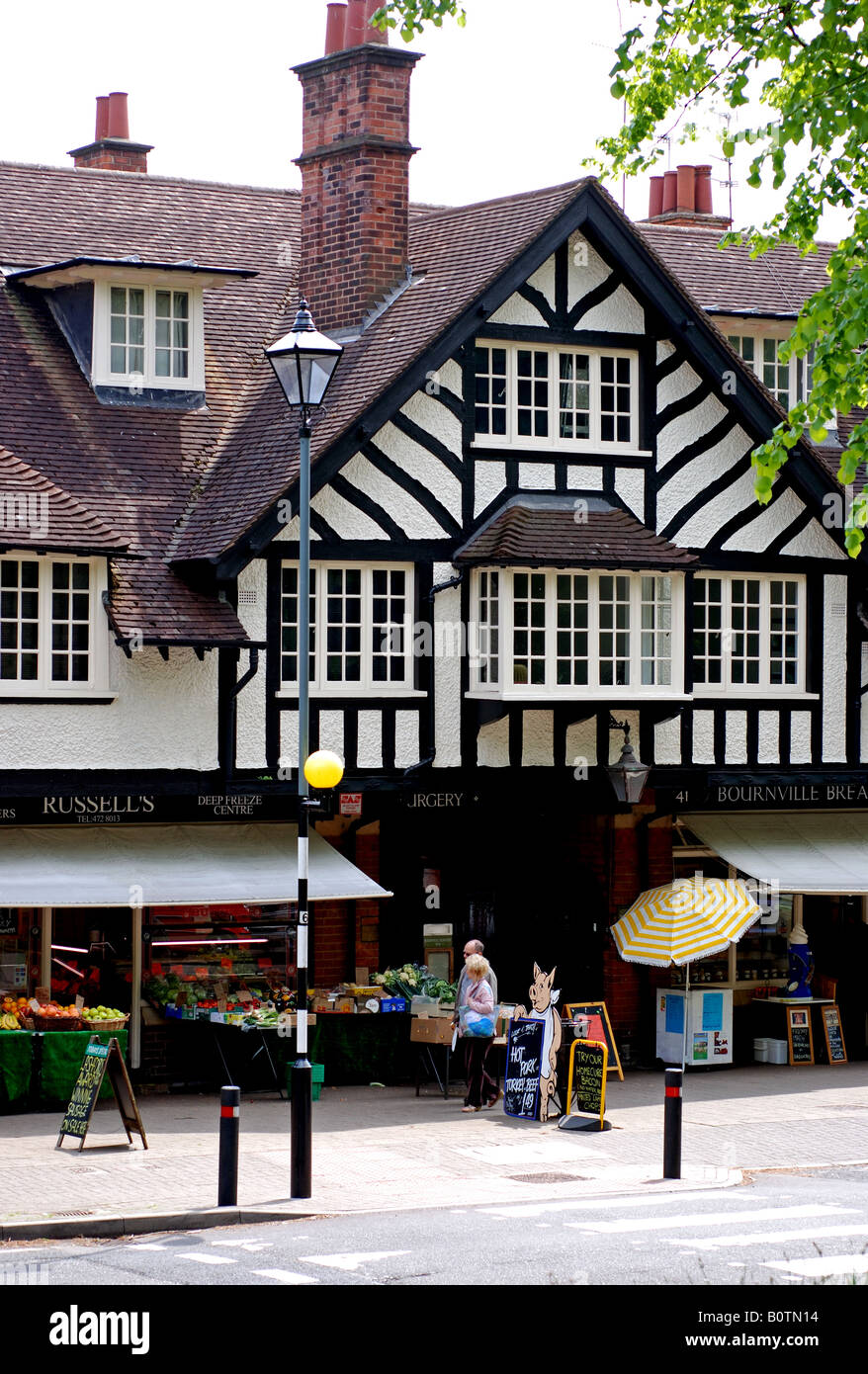 Shops in Bournville Green, Bournville, West Midlands, England, UK Stock Photo