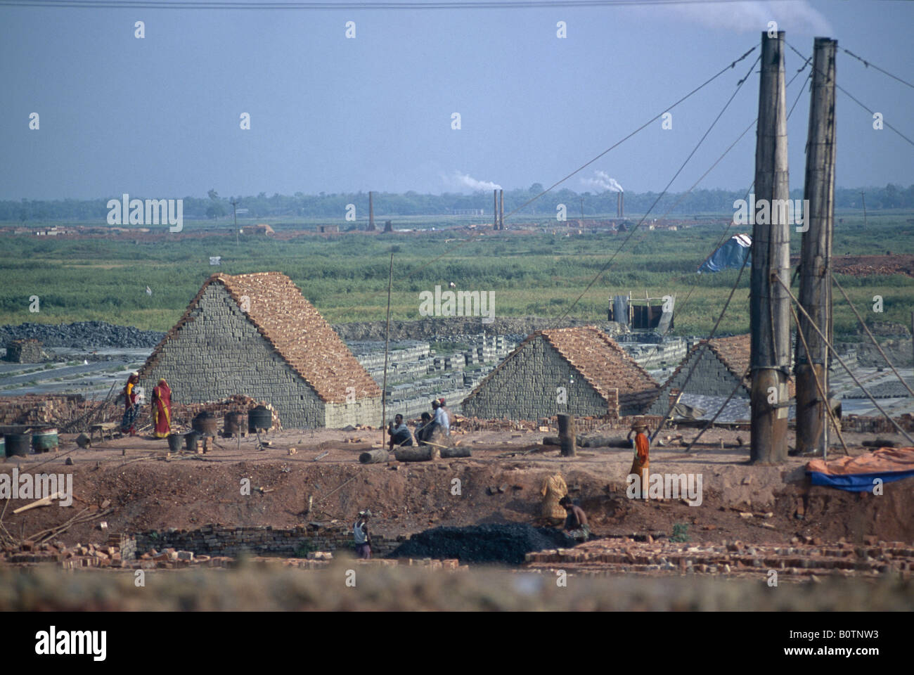 Bangladesh clay brick kiln hires stock photography and images Alamy