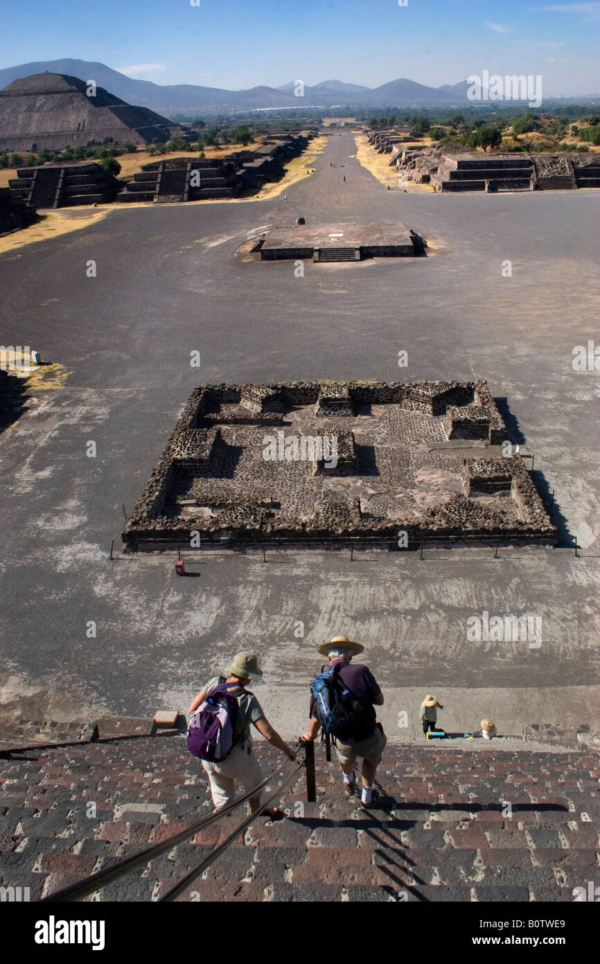 Tourists climb the Pyramid of the Moon at Teotihuacan, Mesoamericas largest ruin site, Mexico Stock Photo