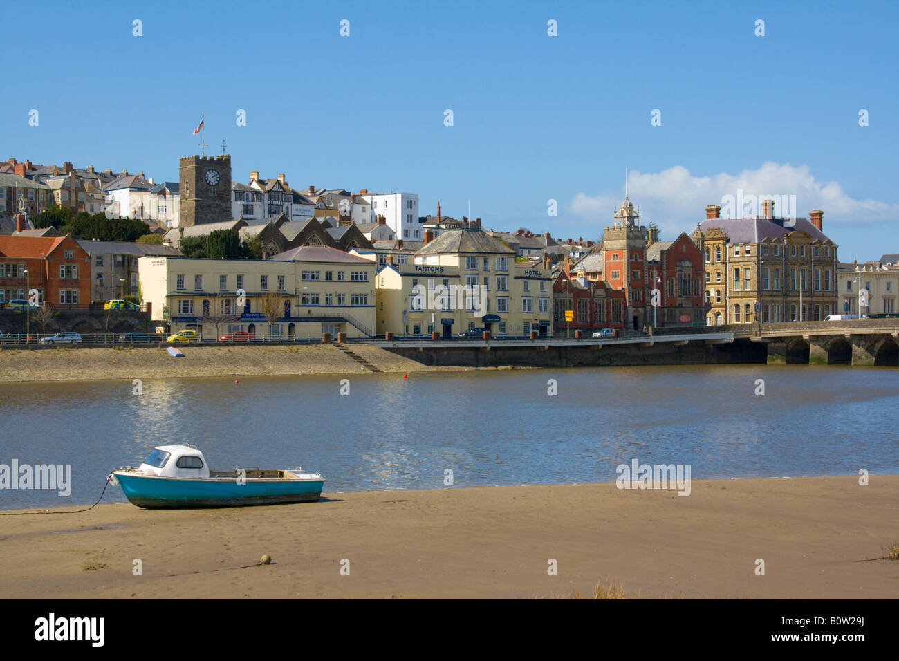River Torridge at Bideford photographed from East The Water Stock Photo