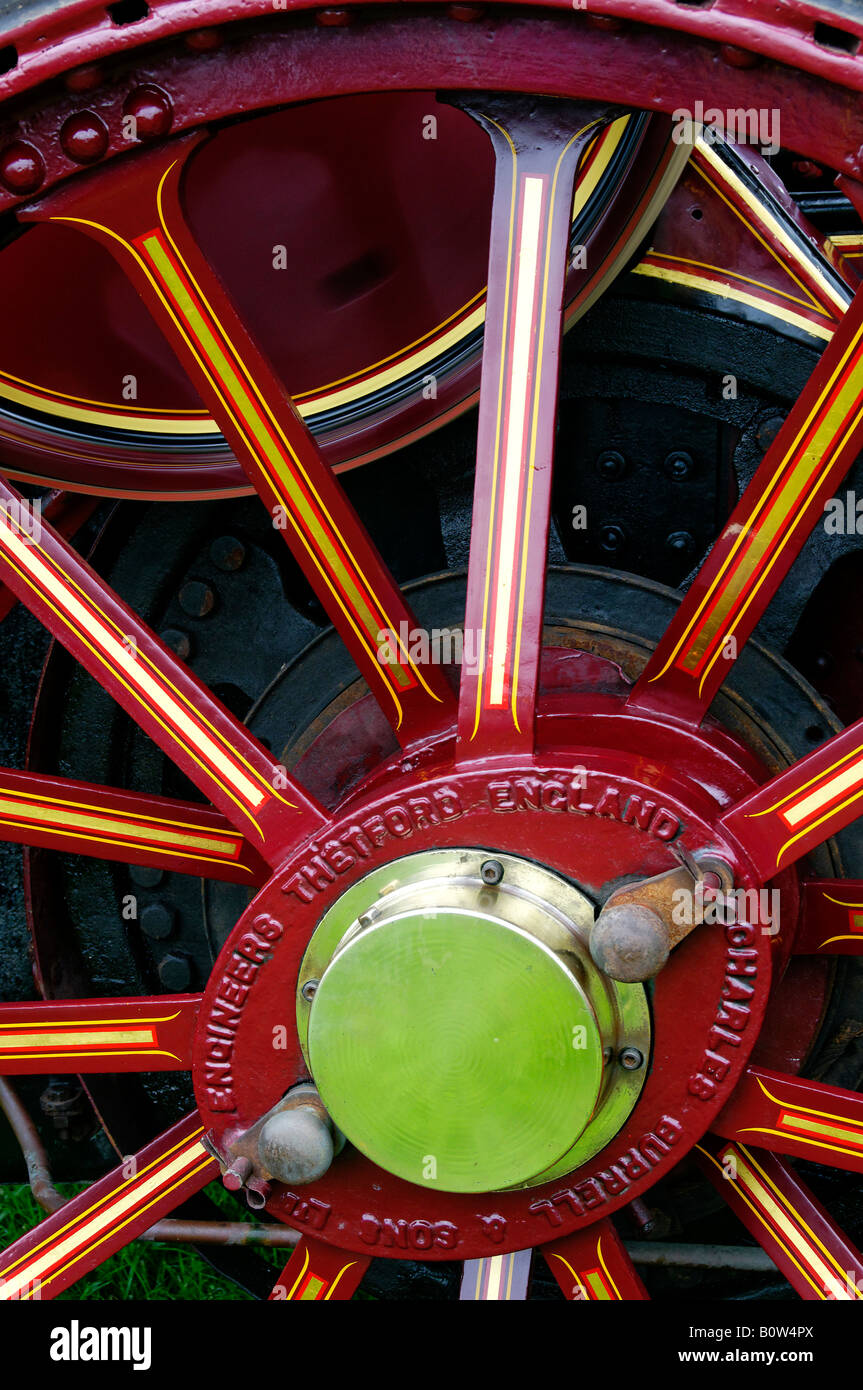 Traction engine wheel spokes Stock Photo