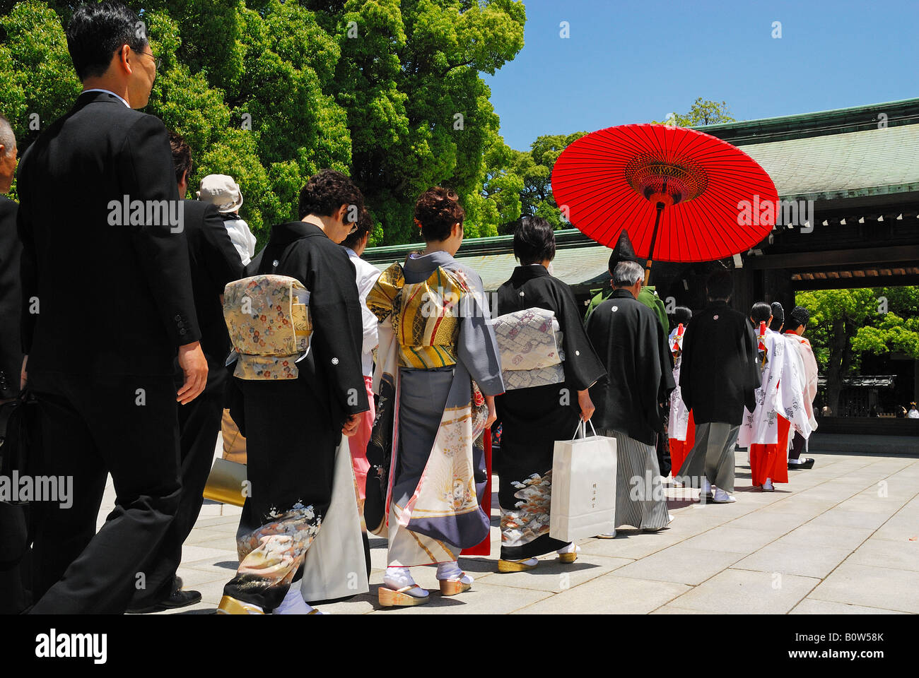 Marriage in Japanese traditional style Stock Photo Alamy