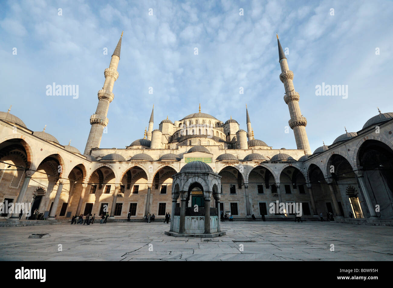 Sultan Ahmed Mosque aka Blue Mosque, Istanbul, Turkey Stock Photo - Alamy