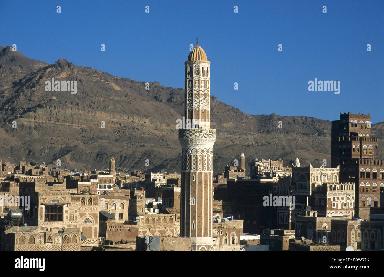 View over the rooftops and minarets in the historic centre of Sanaa, Yemen, Middle East Stock Photo