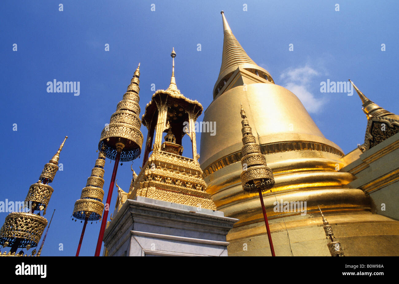 Golden chedi or stupa, Wat Phra Keo, Kaeo, Kaew, Temple of the Emerald Buddha, Bangkok, Thailand, Southeast Asia Stock Photo