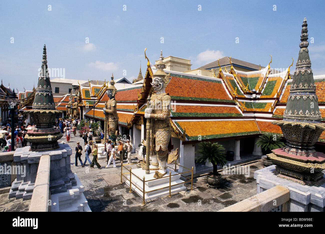 Wat Phra Keo, Kaeo, Kaew, Temple of the Emerald Buddha viewed from above, Bangkok, Thailand, Southeast Asia Stock Photo