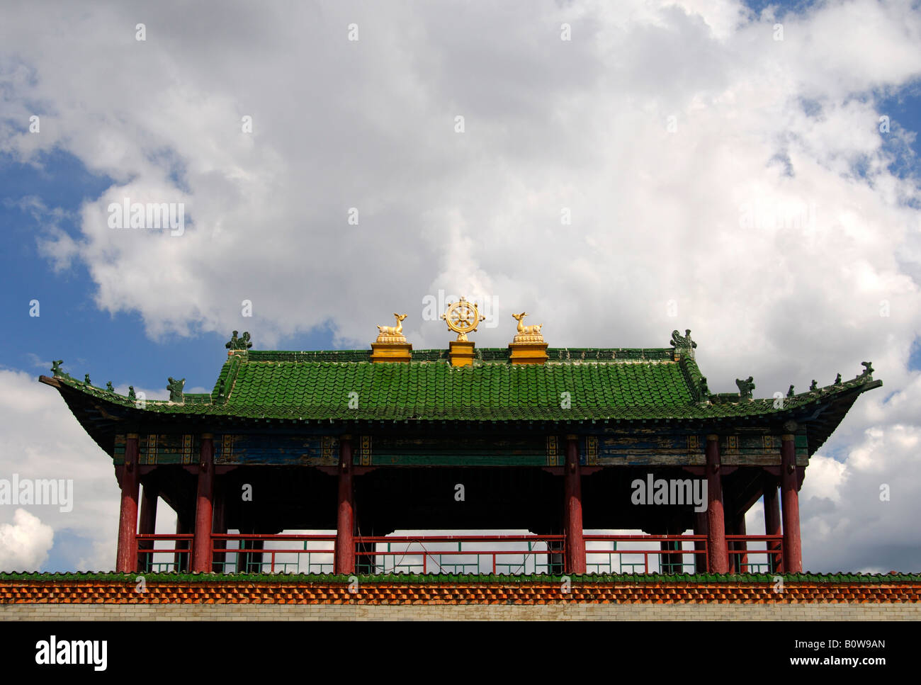 Roof of the Mongolia Hotel in the style of a Tibetan Buddhist temple, Ulan Bator or Ulaanbaatar, Mongolia, Asia Stock Photo