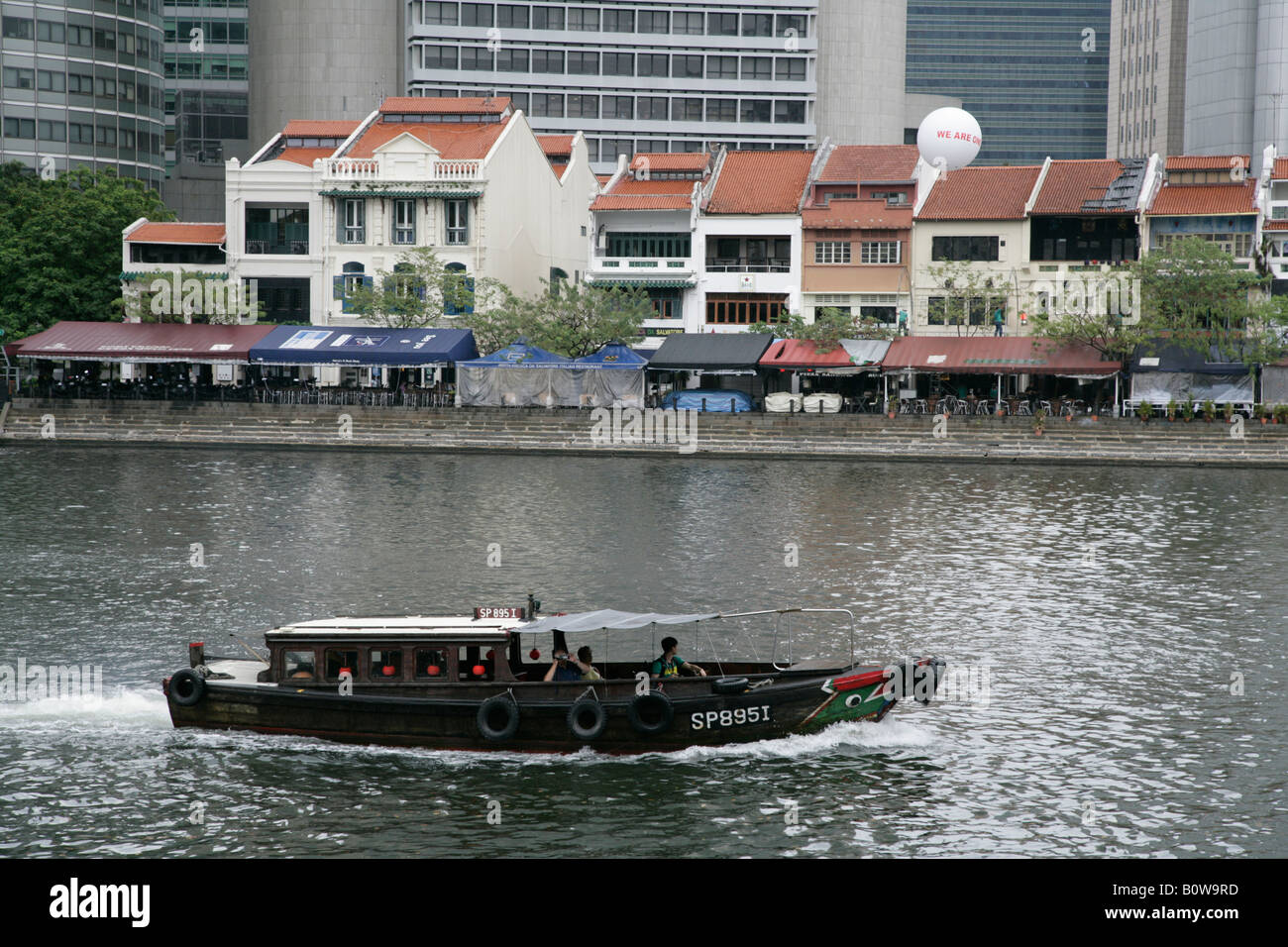 River boat traffic asia hi-res stock photography and images - Alamy