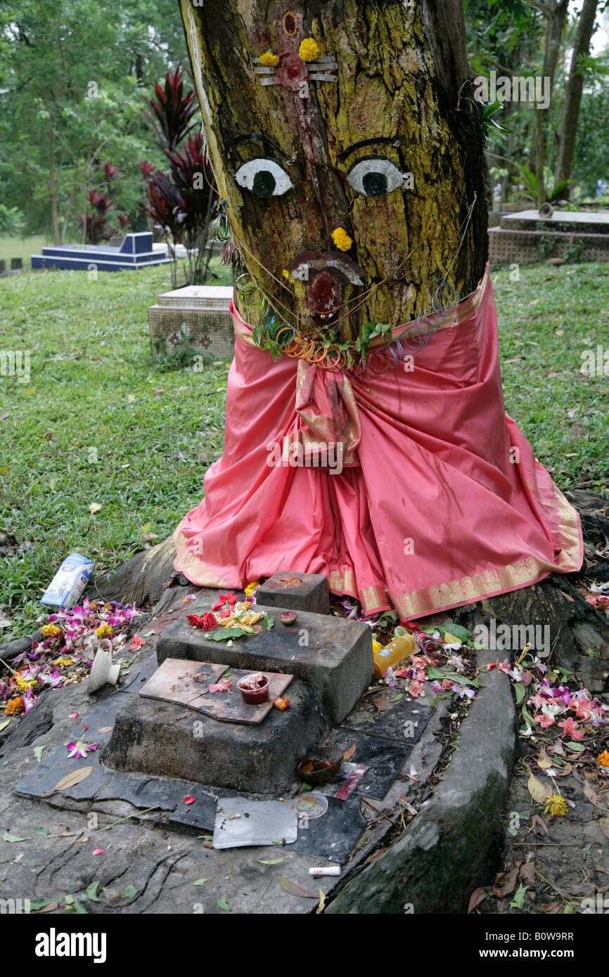 Burial plot at a multi-denominational cemetery in Singapore, Southeast Asia Stock Photo