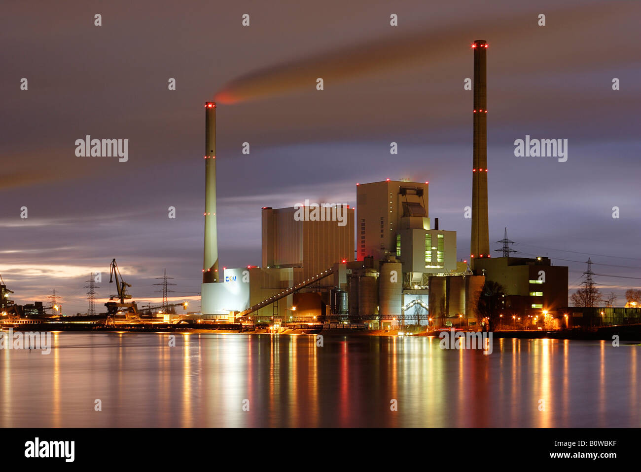 Power station, GKM Grosskraftwerk Mannheim at twilight, Mannheim, Baden-Wuerttemberg, Germany, Europe Stock Photo
