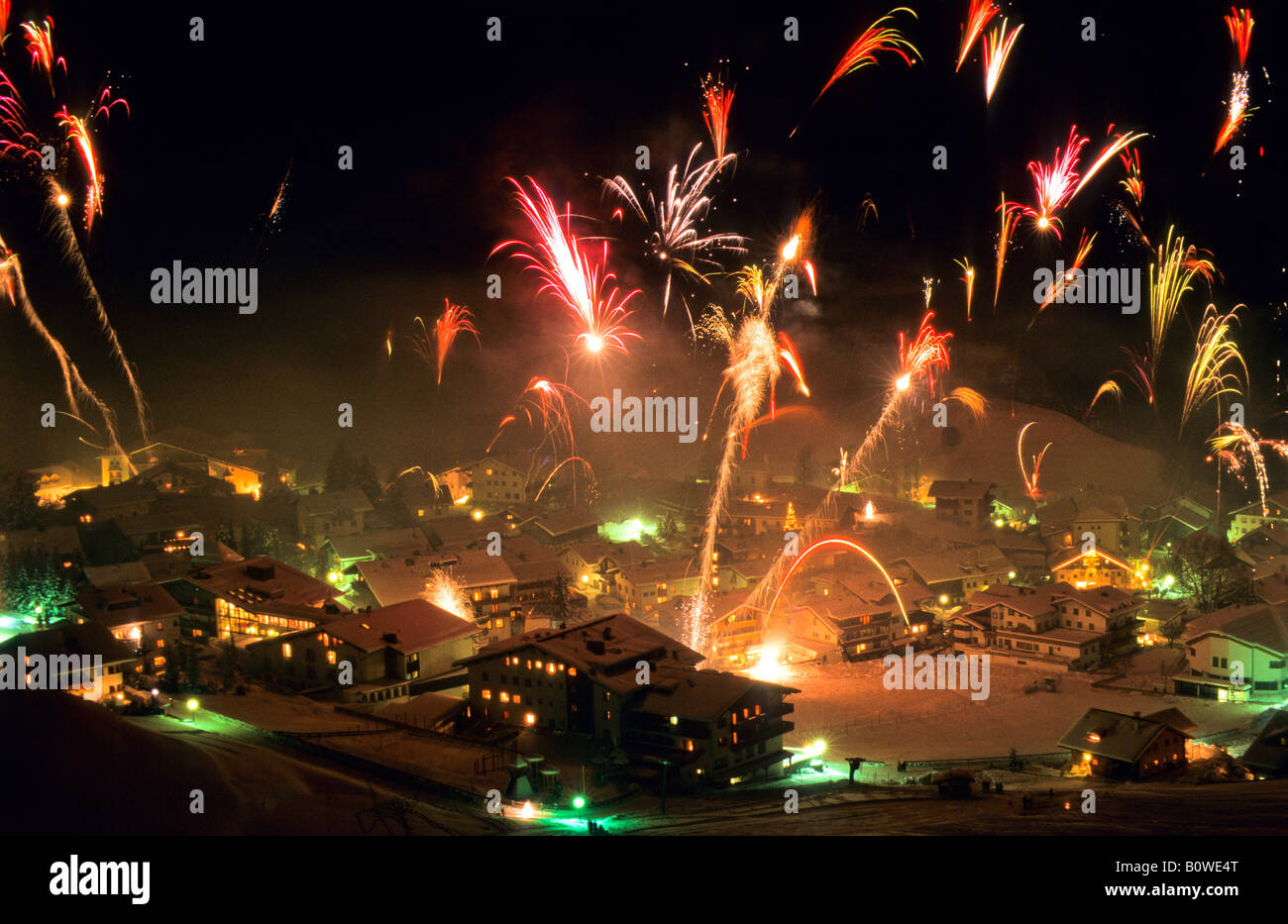 Fireworks over the mountain village of Serfaus, Oberes Gericht area, Tyrol, Austria, Europe Stock Photo