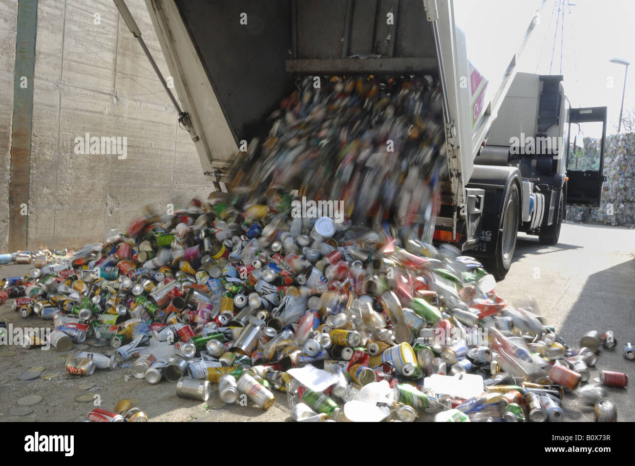 Aluminium and steel can recycling at Teignbridge district council