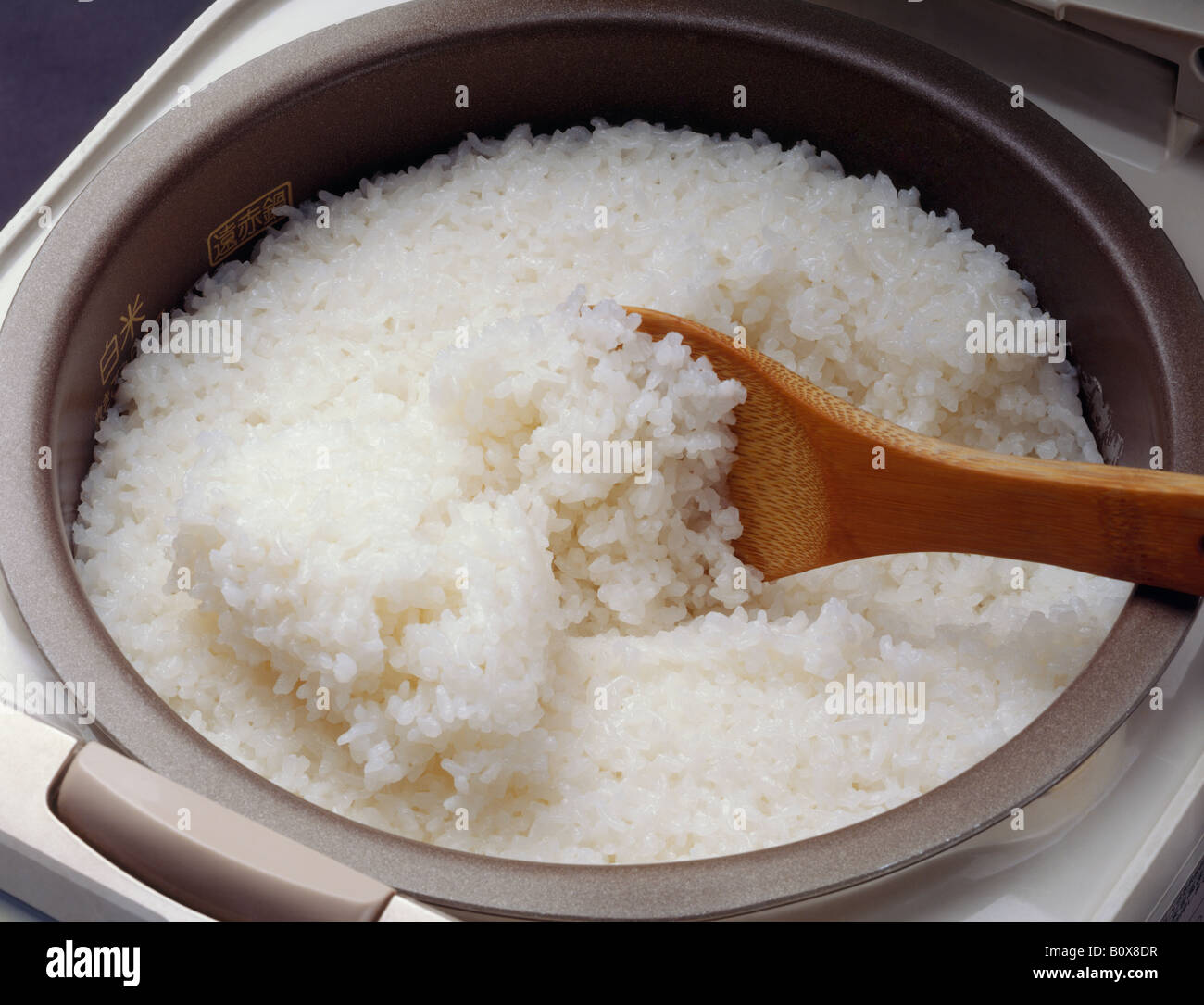 Steamed rice in rice cooker Stock Photo Alamy