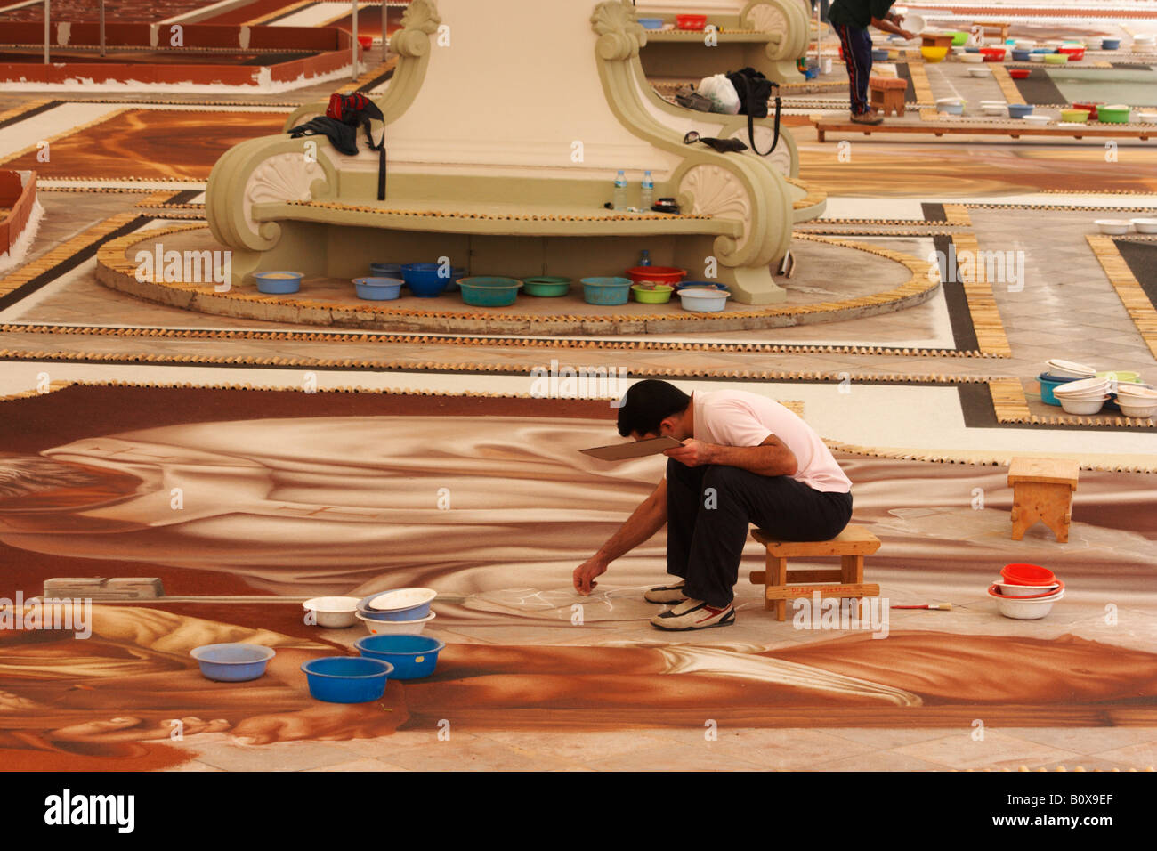 Working on Corpus Christi alfombra (carpet) in La Orotava on Tenerife in the Canary islands. May 2008. Stock Photo